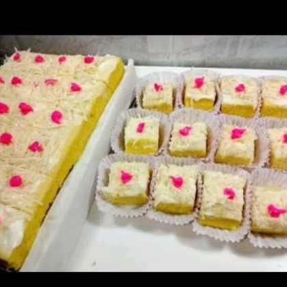 

cake potong warna warni