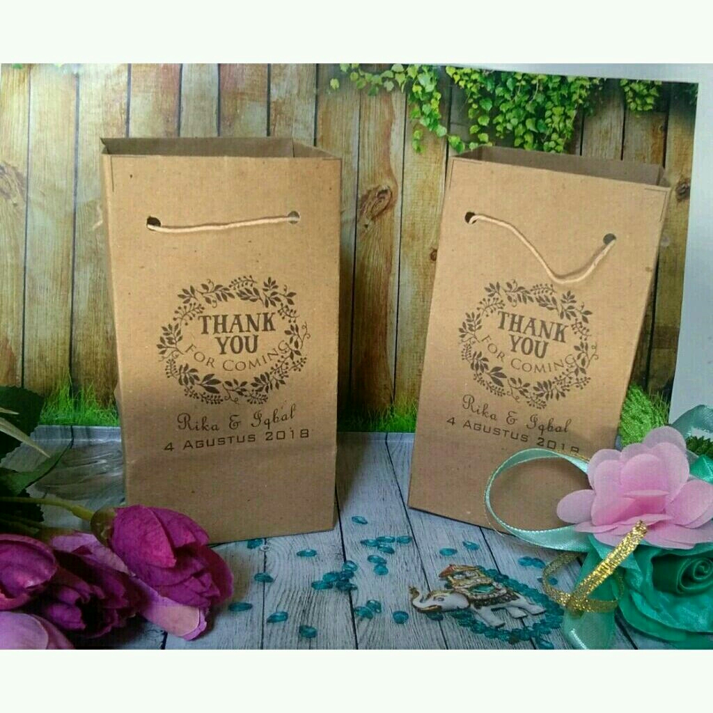 

Paperbag gelas souvenir wedding/hajatan/souvenir lahiran custom