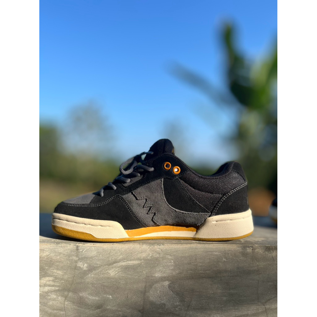 BEAZT X WNDR  NOXA Skateboard sepatu Beazt special edition