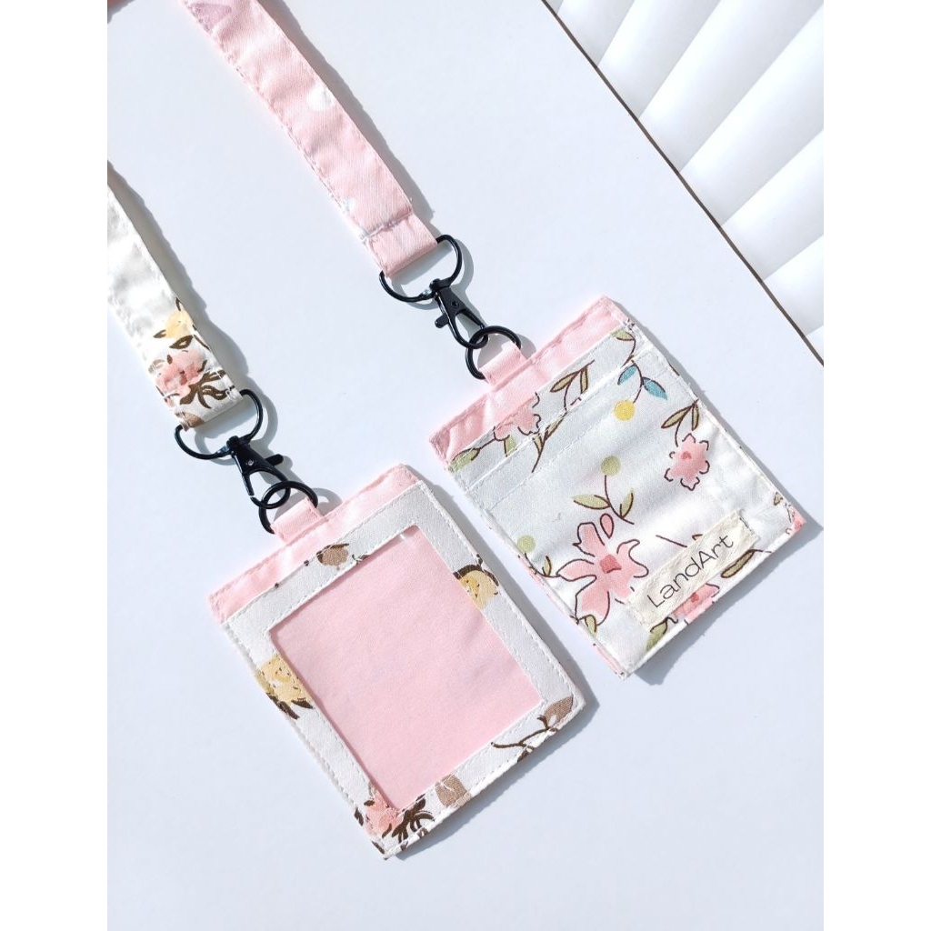 

LANDART -- Lanyard Unik Dari Kain Perca