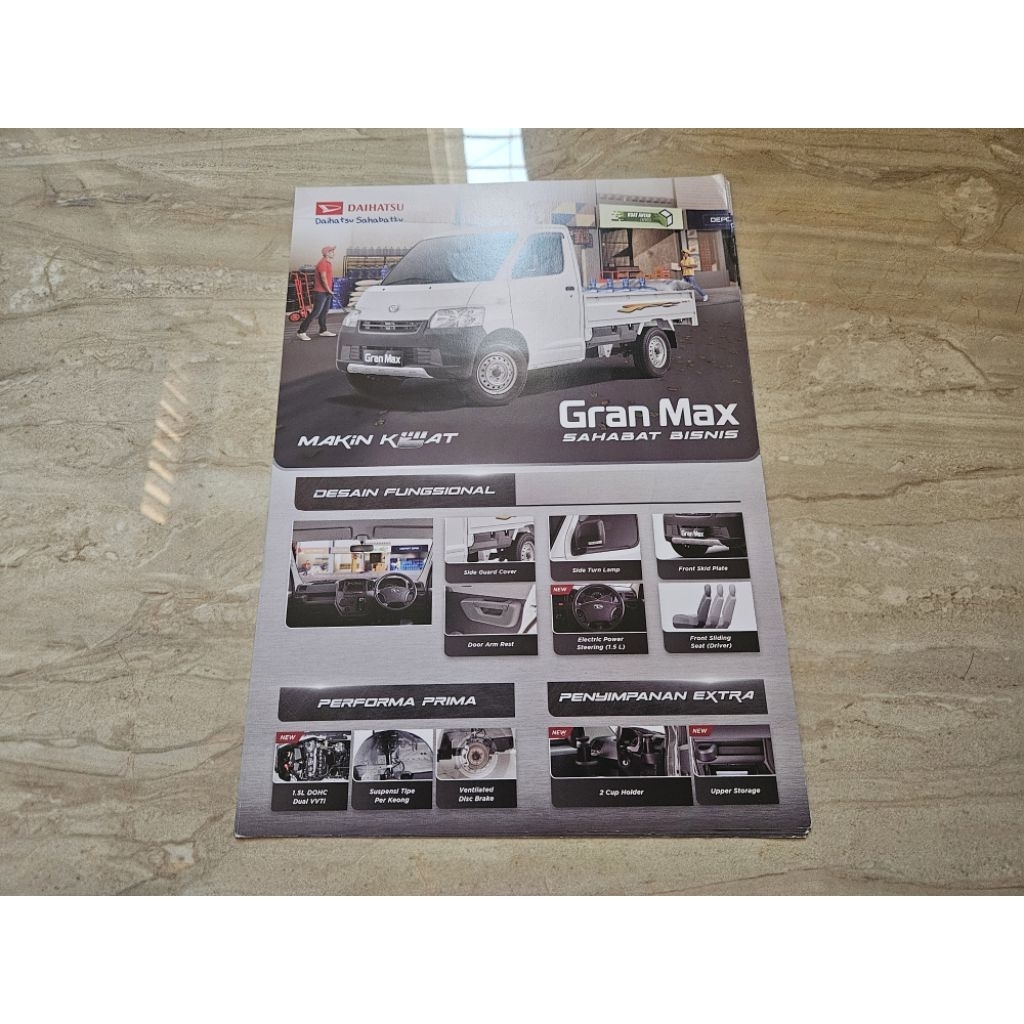 brosur katalog mobil daihatsu gran max pick up 2024 flyer