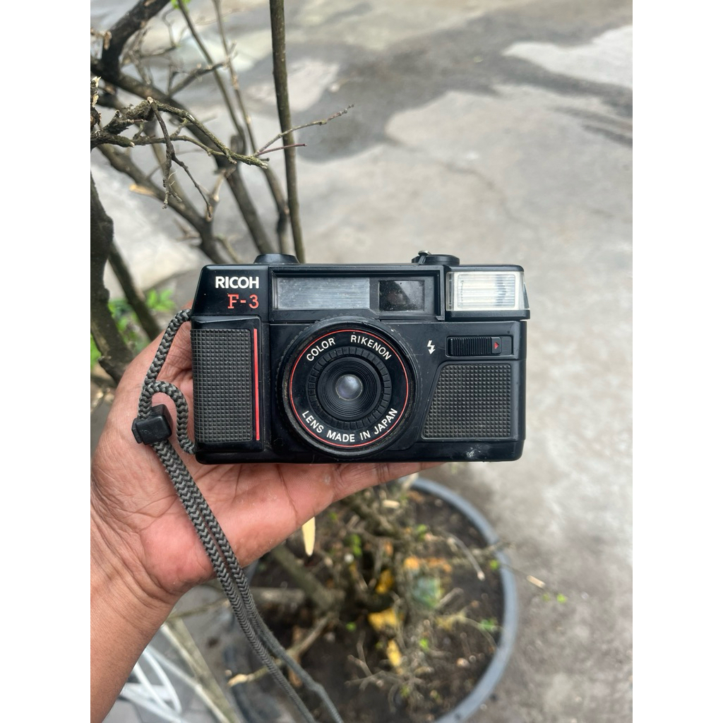 Kamera Analog Ricoh F-3