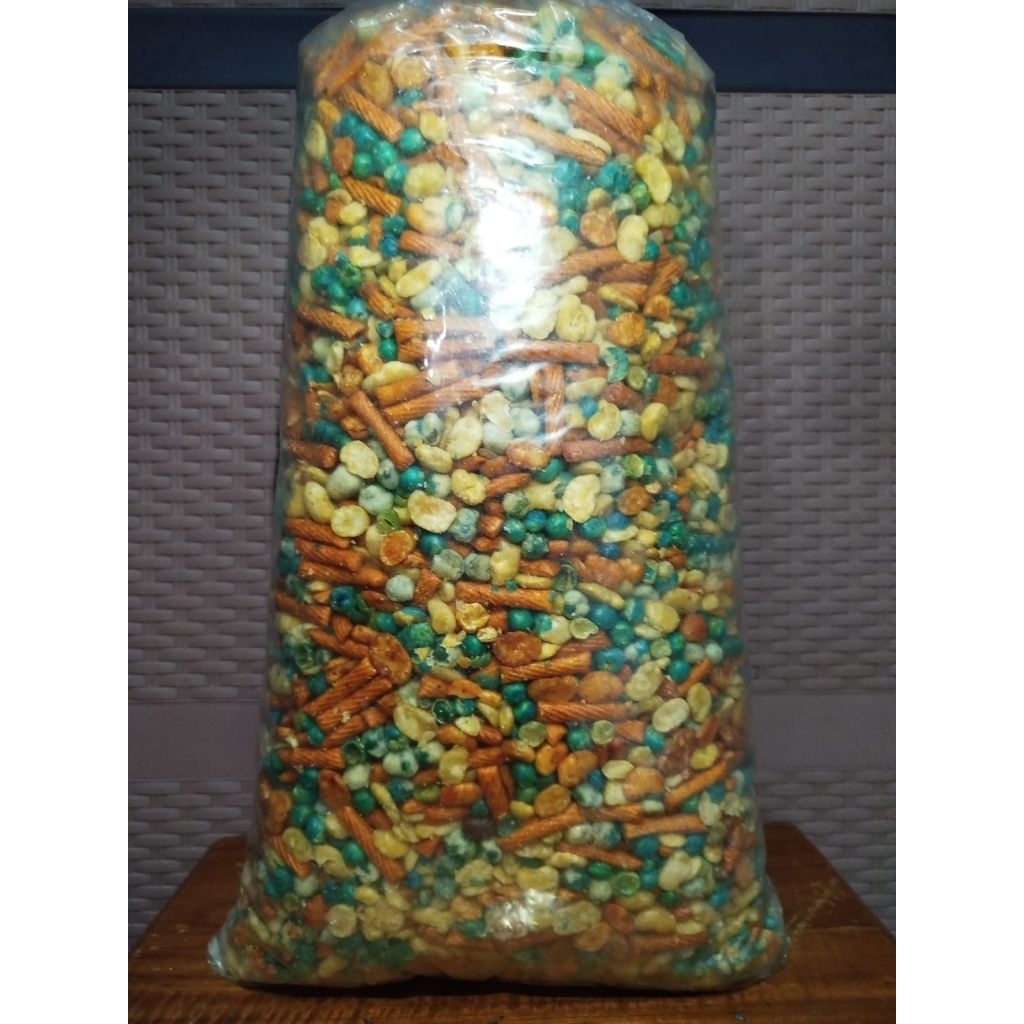 

Cemilan enak kacang campur/mix peanuts merk jaipong free bubble wrap