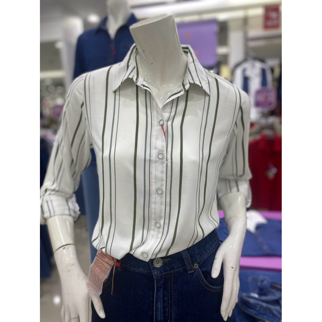 kemeja wanita brand Ako dari Matahari