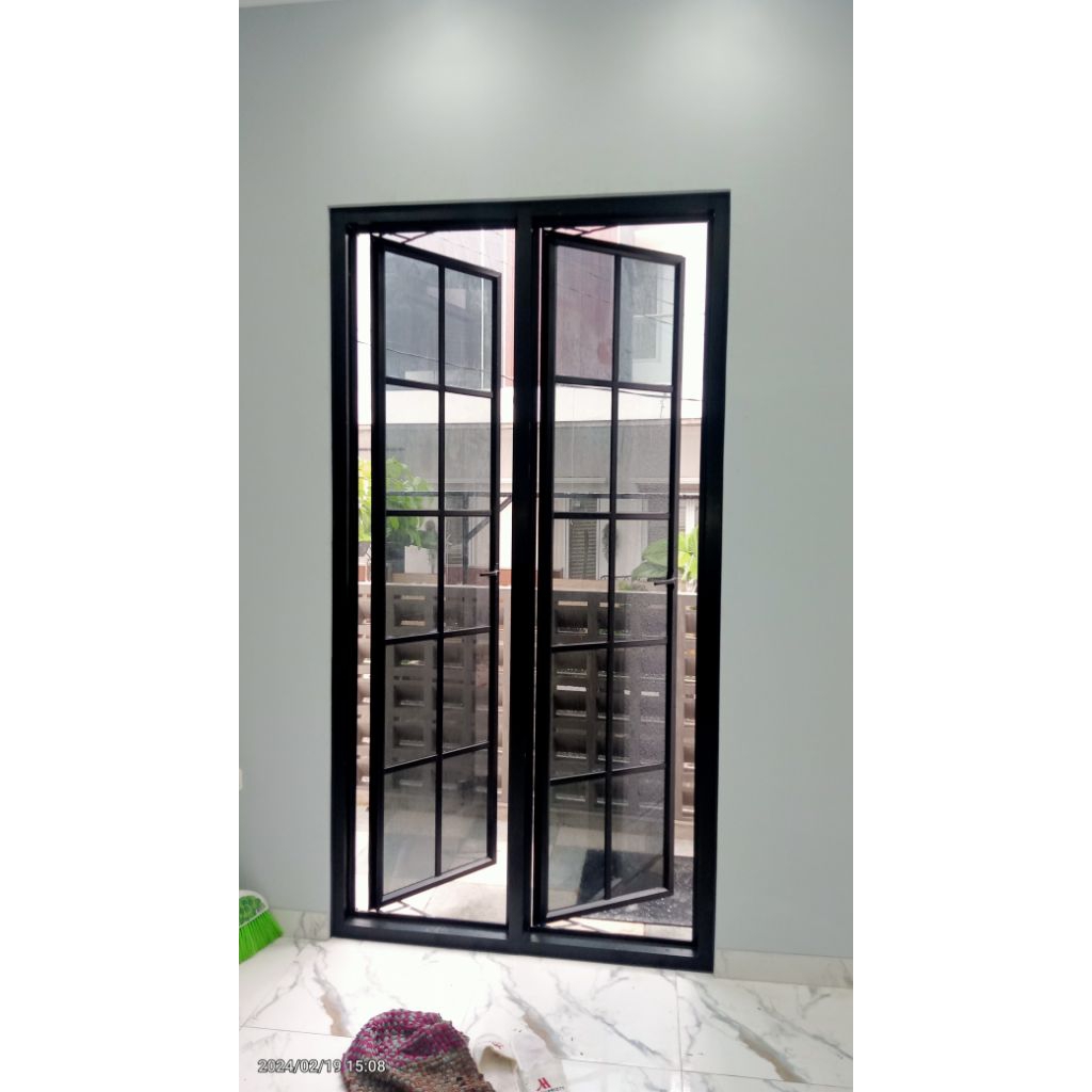 JENDELA ALUMINIUM MINIMALIS KACA / RIBEN