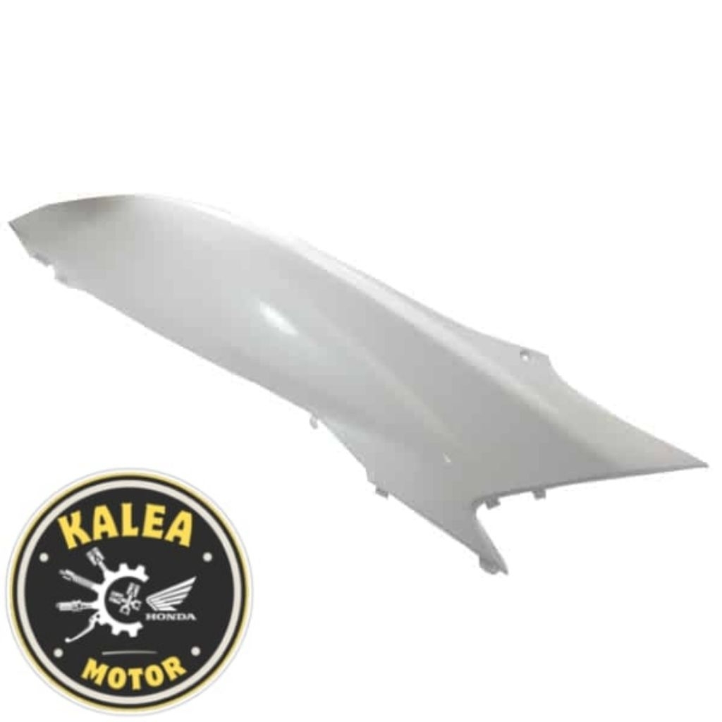 Cover Body Kanan Putih – PCX 150 K97 ORIGINAL 83510K97T00YA