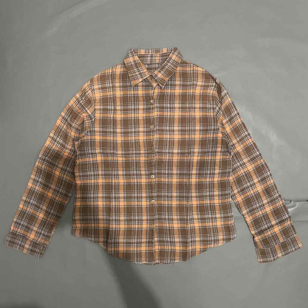 DEWASA A136 (NO BRAND, PRELOVED) Baju Kemeja Atasan Kerah Kancing Depan Tangan Lengan Panjang Tipis 