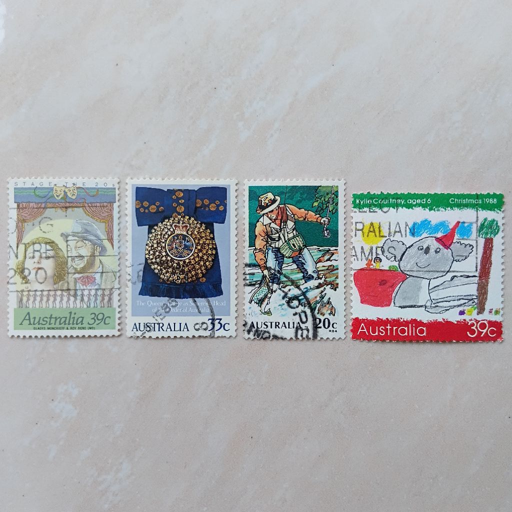 

Perangko Prangko Jadul Australia Seri Campur 4 Pcs 1979-1989 - YN2643