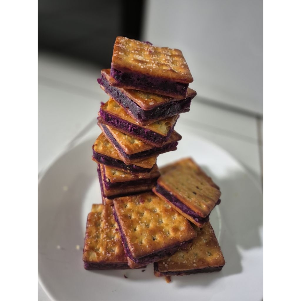 

GABIN UBI UNGU, KUE GABIN