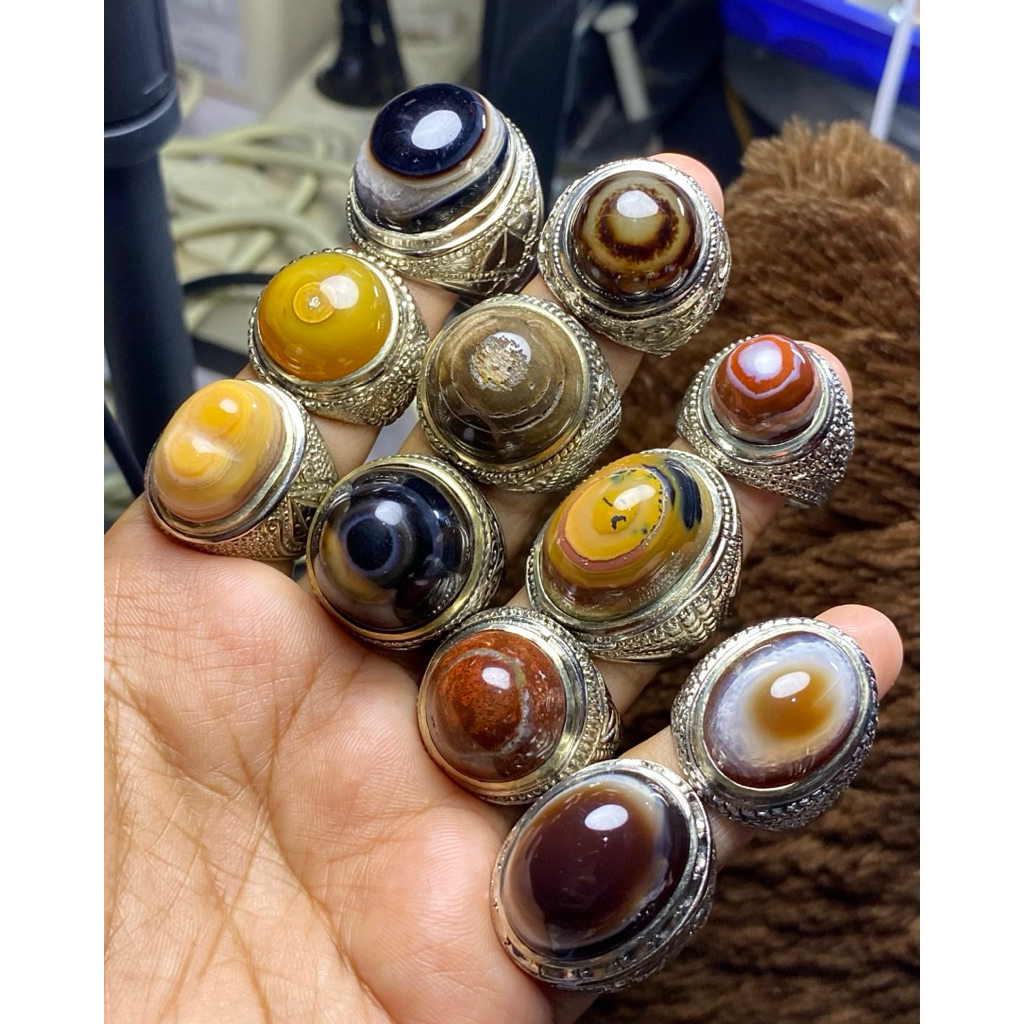 Cincin Batu Akik Sulaiman Mata Dan Puser Bumi