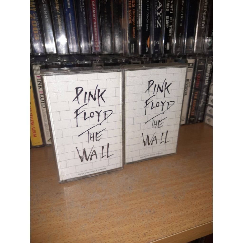 Sepaket kaset Pink Floyd - The Wall (Cassette 1 & 2)