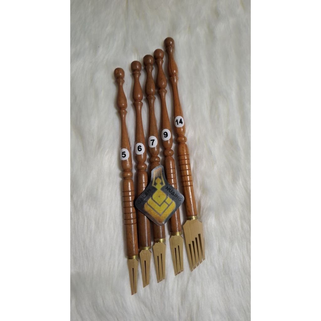 

QALAM BAMBU KALIGRAFI DEKORASI 1set 5 pcs