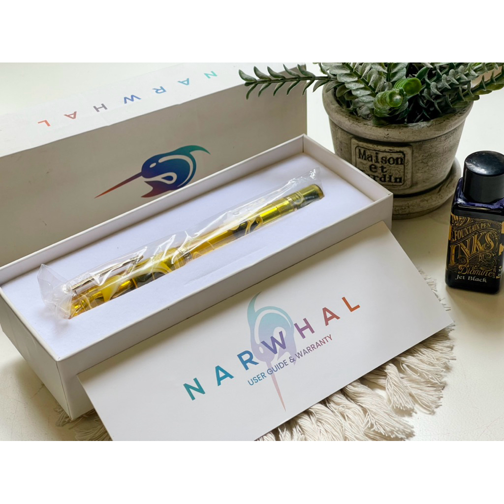 

NarwalYellowTangPistonM Nib