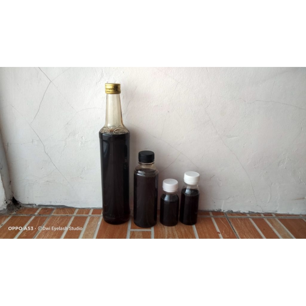 MADU HITAM HUTAN AKASIA ASLI 100%