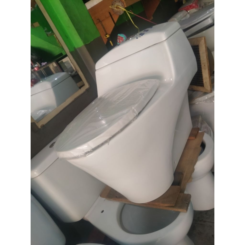 Closet Duduk Toto cw823J