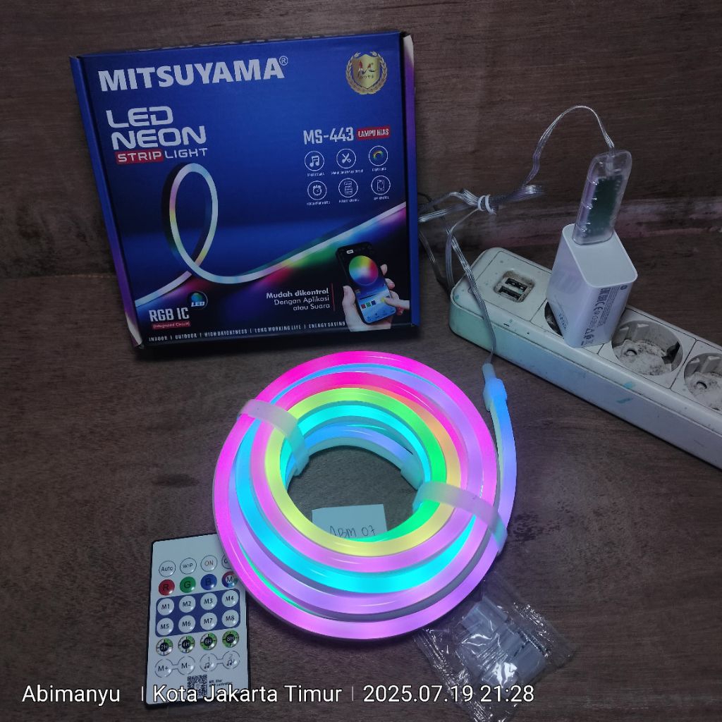 Lampu hias kamar led strip ms-443 10 mode lampu LED NEON RGB panjang 5 meter warna cahaya bisa di at