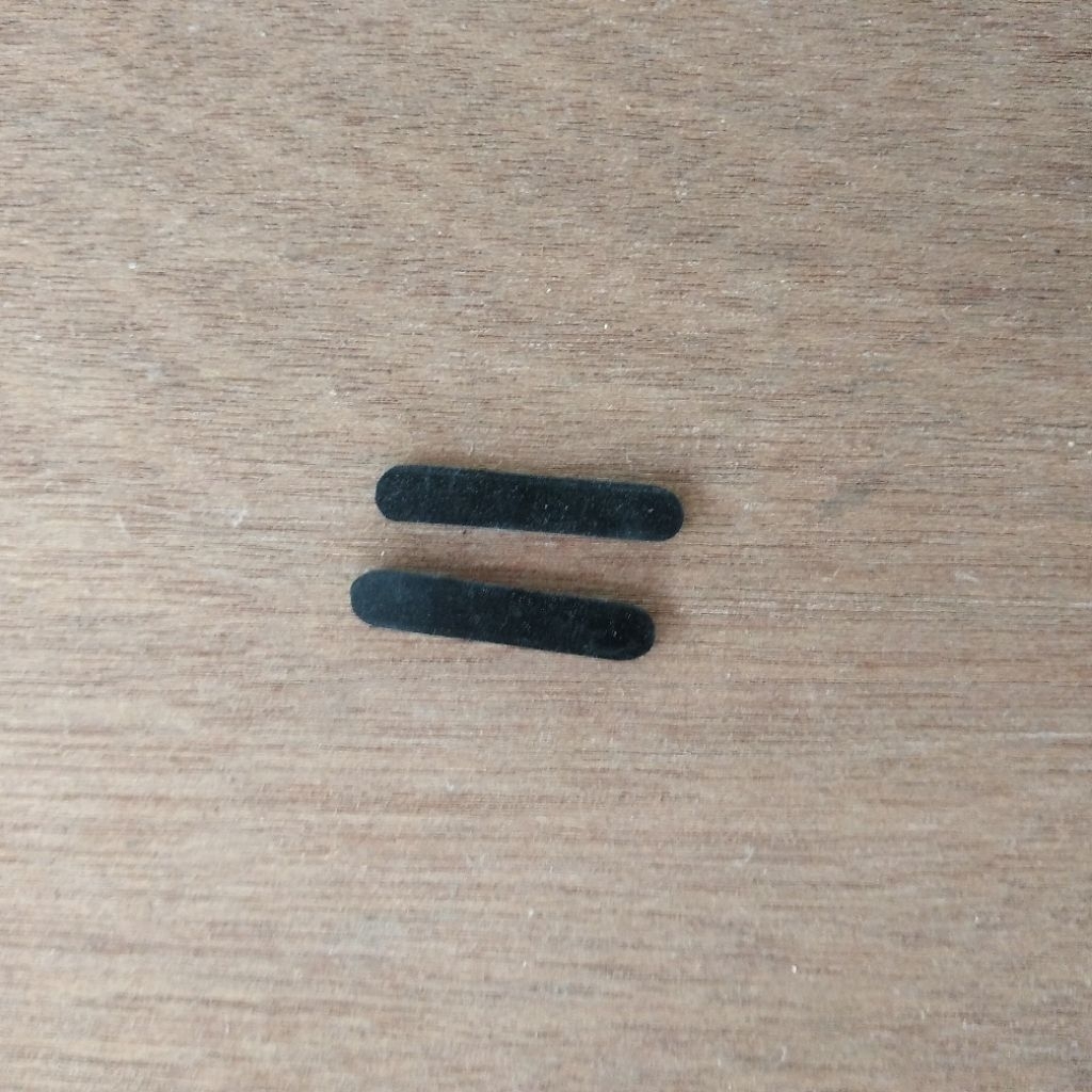 handmade DIY UNIVERSAL Karet Bantalan Kaki Laptop Acer Chrome Book C733