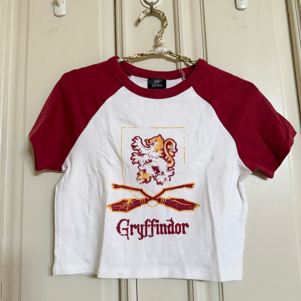 Preloved top baju atasan Harry Potter Gryffindor COTTON ON