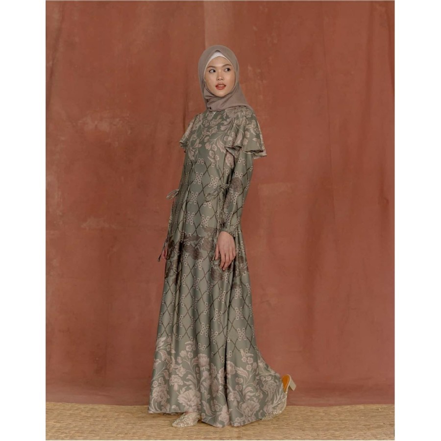 Rinjani Dress wearing klamby Preloved