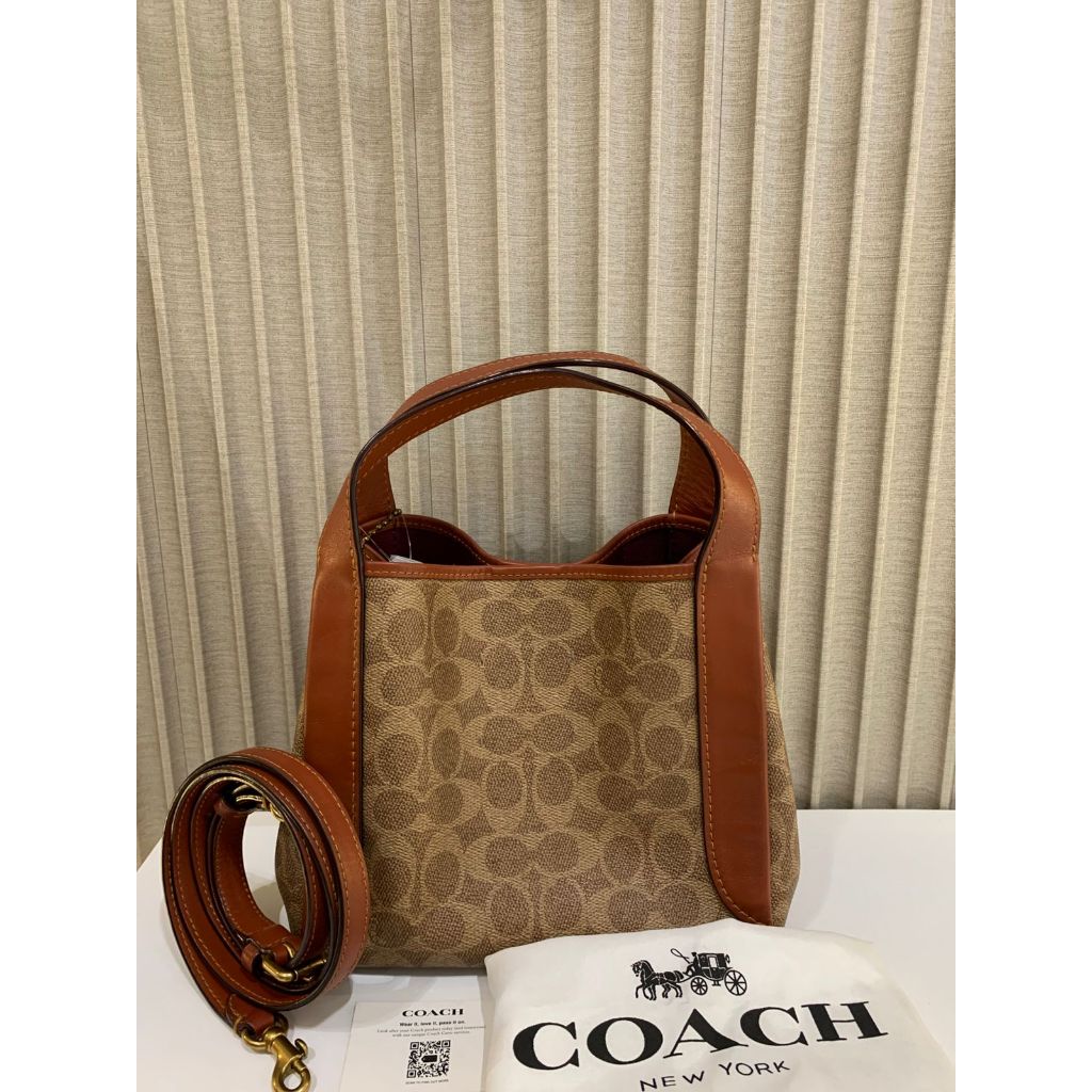 Tas Coach Hadley Hobo 21 In Signature Canvas Tan Rust Preloved
