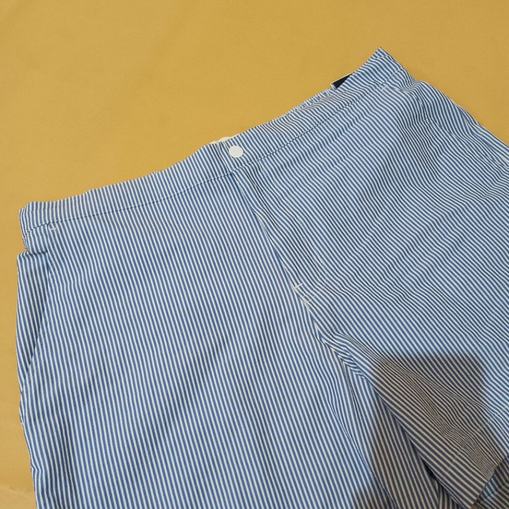 NEW - Abercrombie & Fitch Seersucker Shorts Striped Strech Celana Pendek Pria