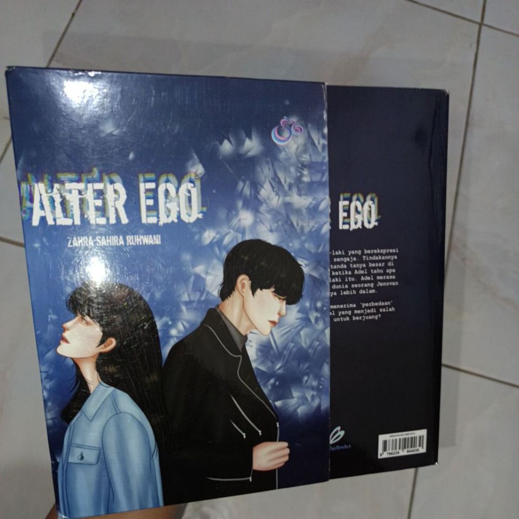 preloved novel alter ego with sleeve