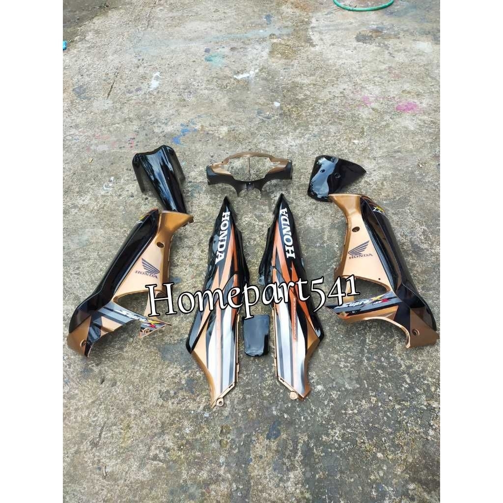 cover body halus Supra x 125 d body halus Supra 125 lama fullset body Supra x 125