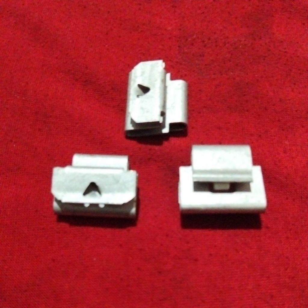 Klip kancing list cenel kaca doortrim pintu Mercedes Benz W202,W124/1pcs