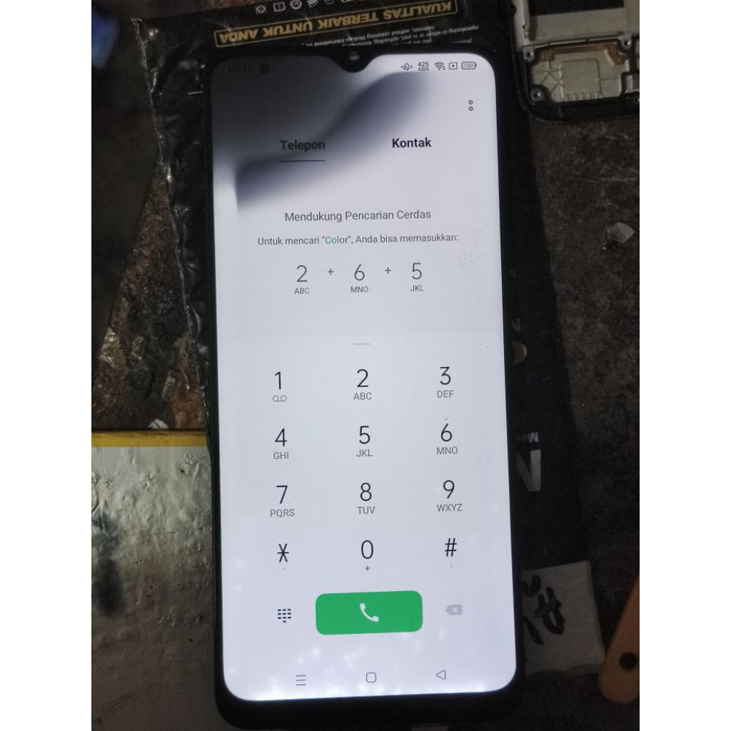 LCD OPPO A16 ORIGINAL COPOTAN MINUS HITAM ATAS DAN BAWAH ADA BINTIK-BINTIK PUTIH DIKIT