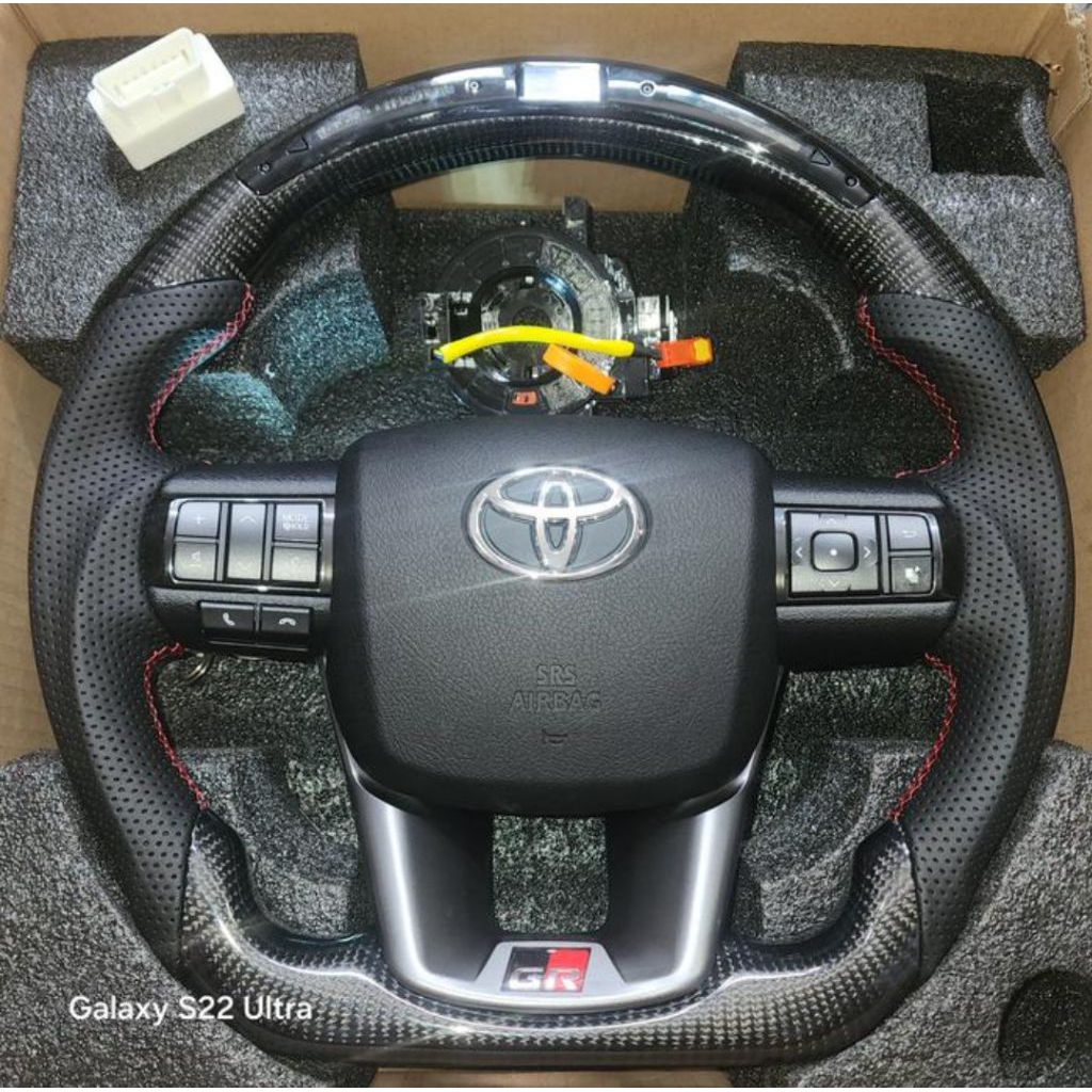 Stir Toyota Fortuner Carbon