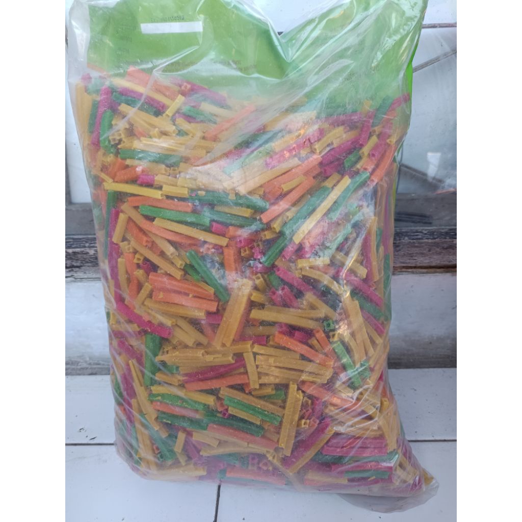 

kerupuk mentah potato warna warni 1 kg