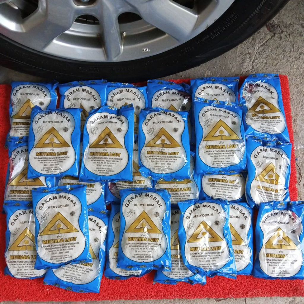 

Salt 25 Sachet Garam Dapur Masak Konsumsi Beryodium Cap Mutiara Laut Meja Makanan Keluarga untuk IQ Anak