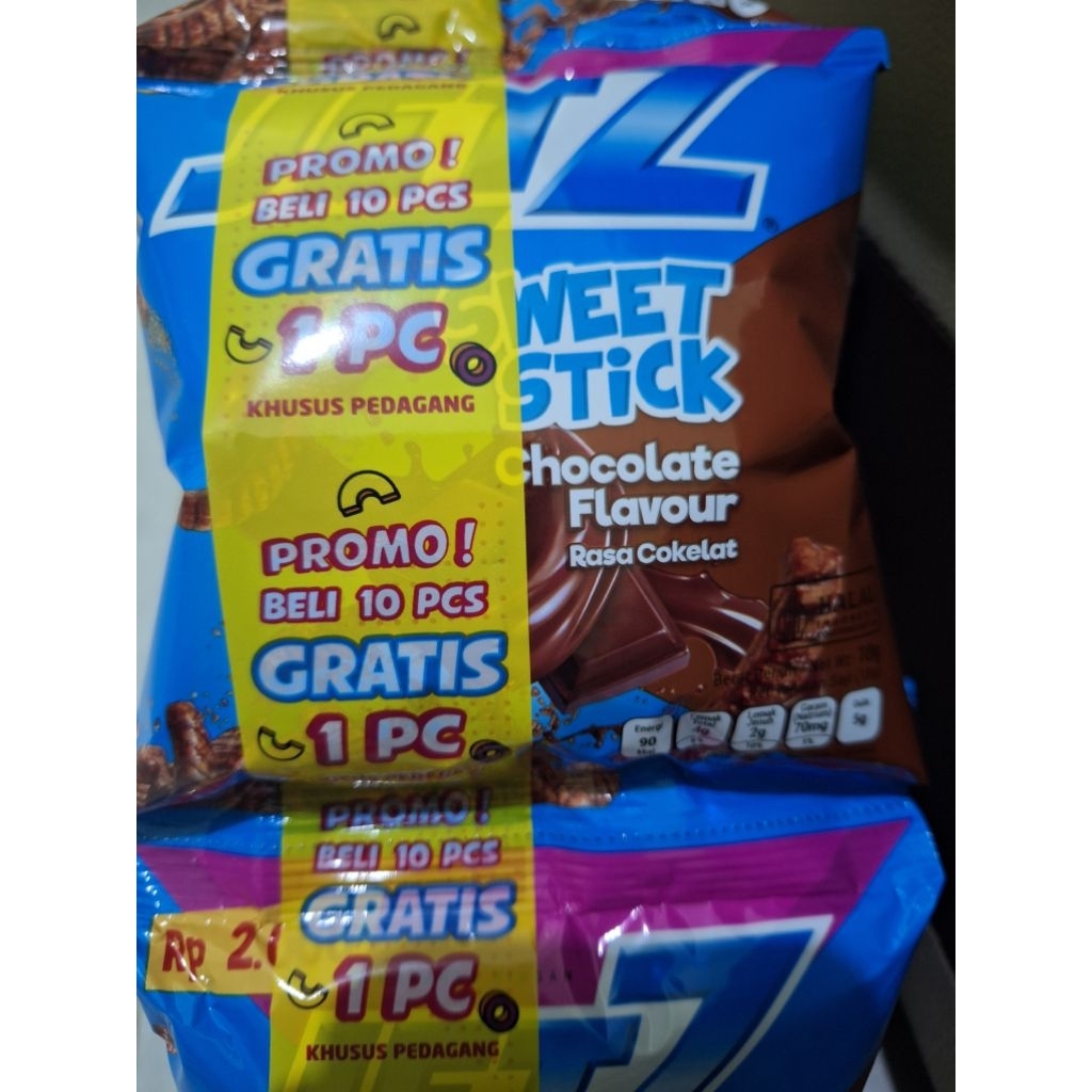 

Snack Jetz JETZ Chocolate Flavour 1 renteng isi 10 pcs free 1