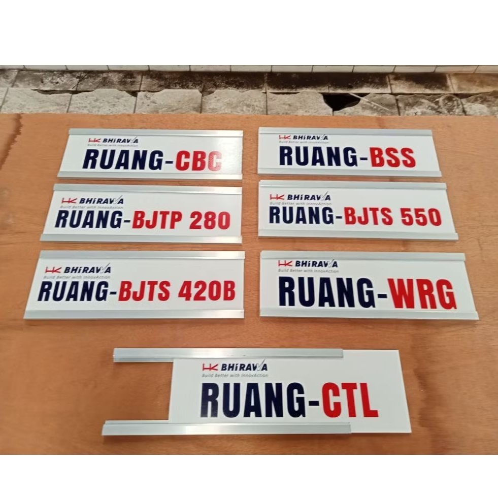 

PAPAN NAMA GESER AKRILIK 50x40