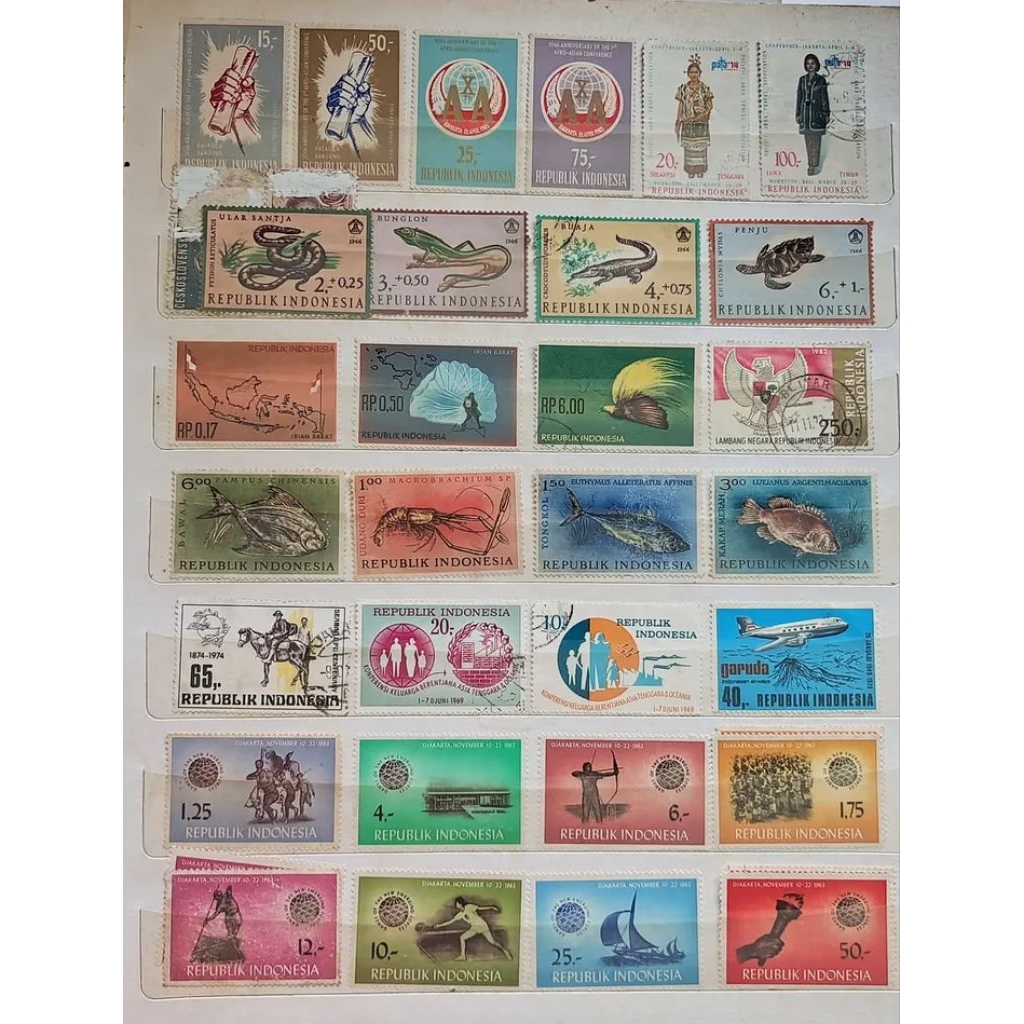 

1 lembar Perangko Indonesia seri jaman dulu