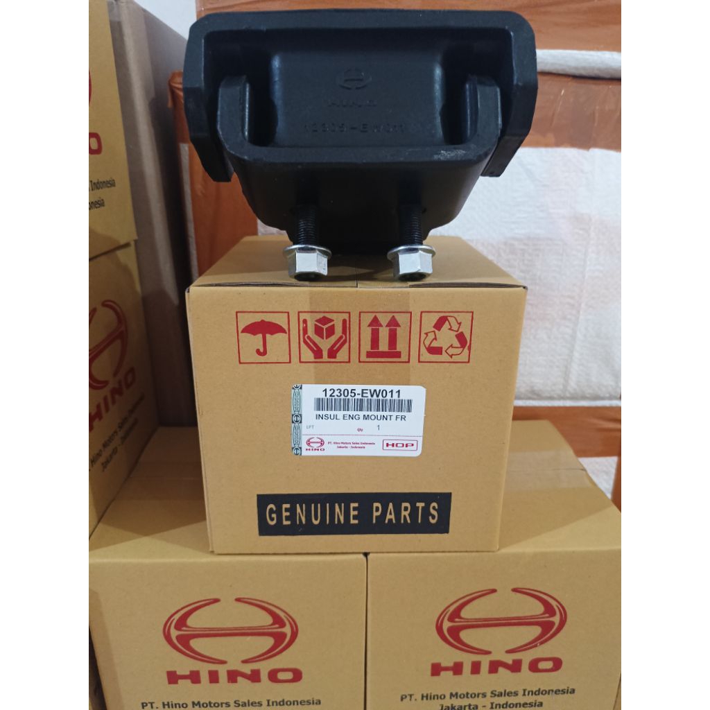 ENGINE MOUNTING DEPAN DUDUKAN MESIN DEPAN HINO LOHAN 260TI HINO500 HINO 500 FM260