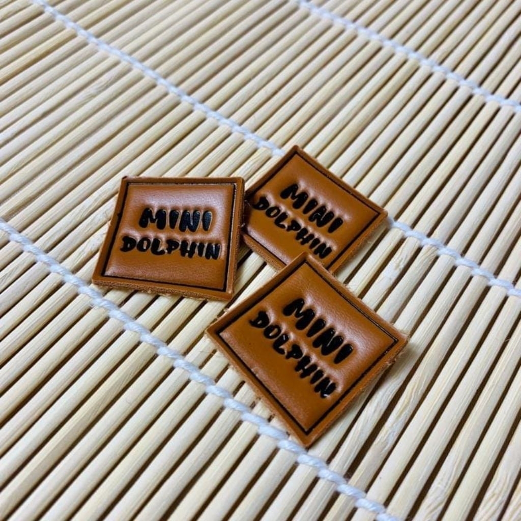 Label kulit custom / label kulit embos / label leather embos logo / label jeans / label handbag / la