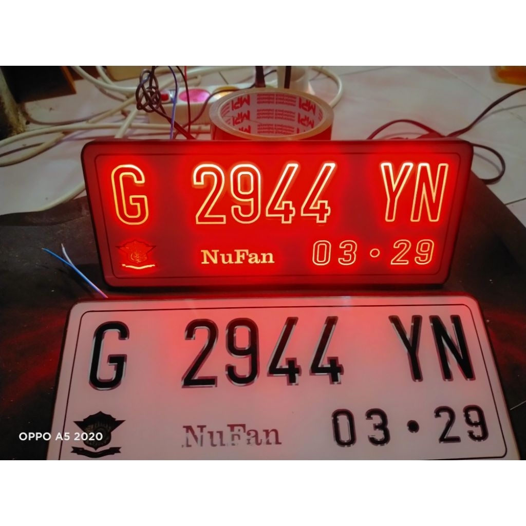 PLAT NOMOR MOTOR  TERBARU VARIASI LED NYALA SATU WARNA