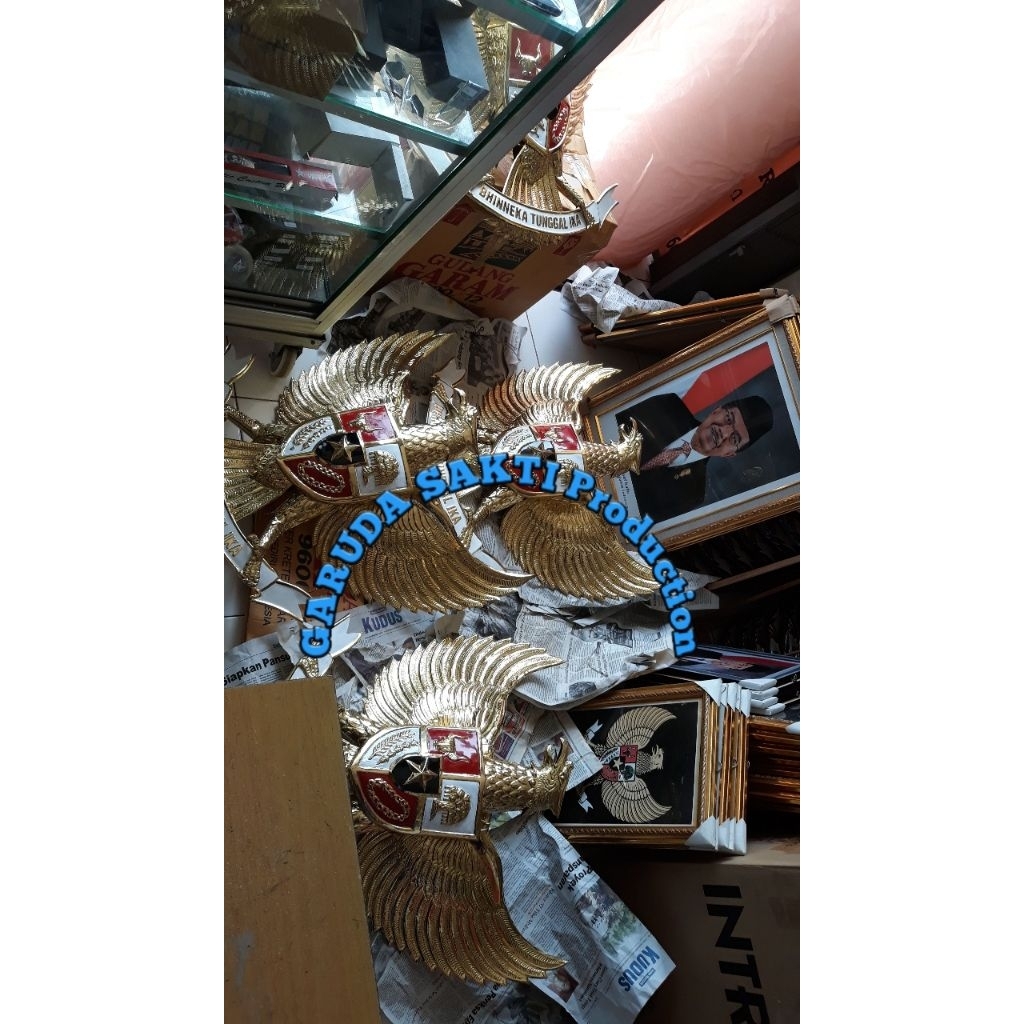

Garuda Pancasila 40 cm gosend
