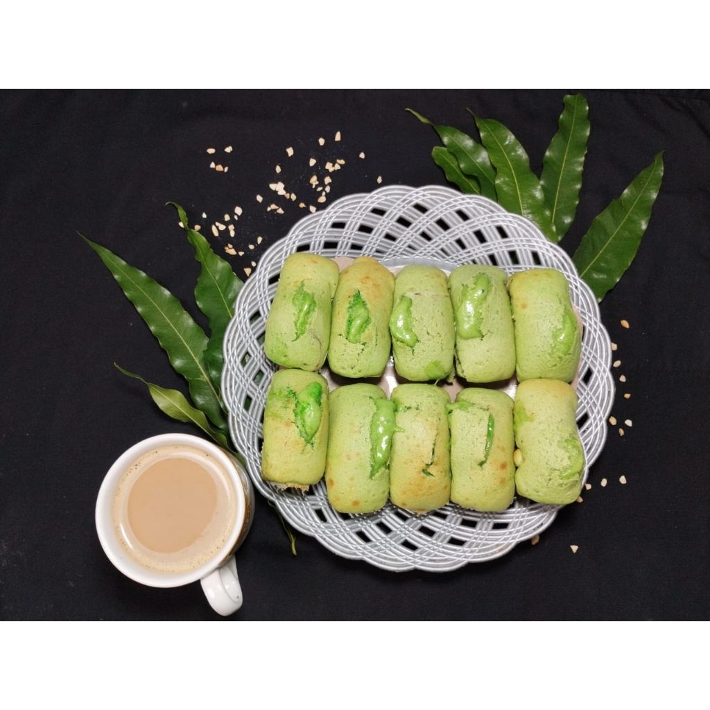 

Kue Balok Pandan - Isi 10, Wangi Nostalgia Rasa Tradisional