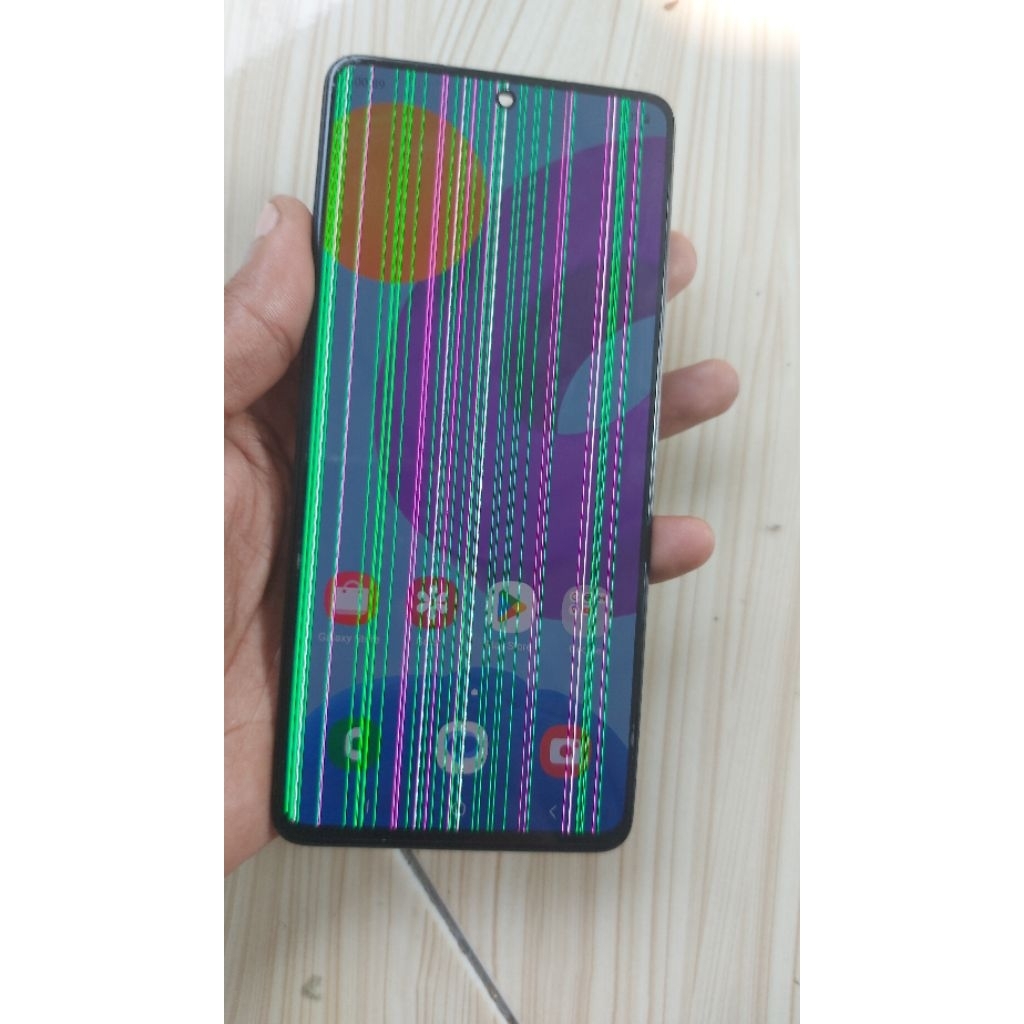 LCD SAMSUNG M52 5G COPOTAN MINUS GARIS