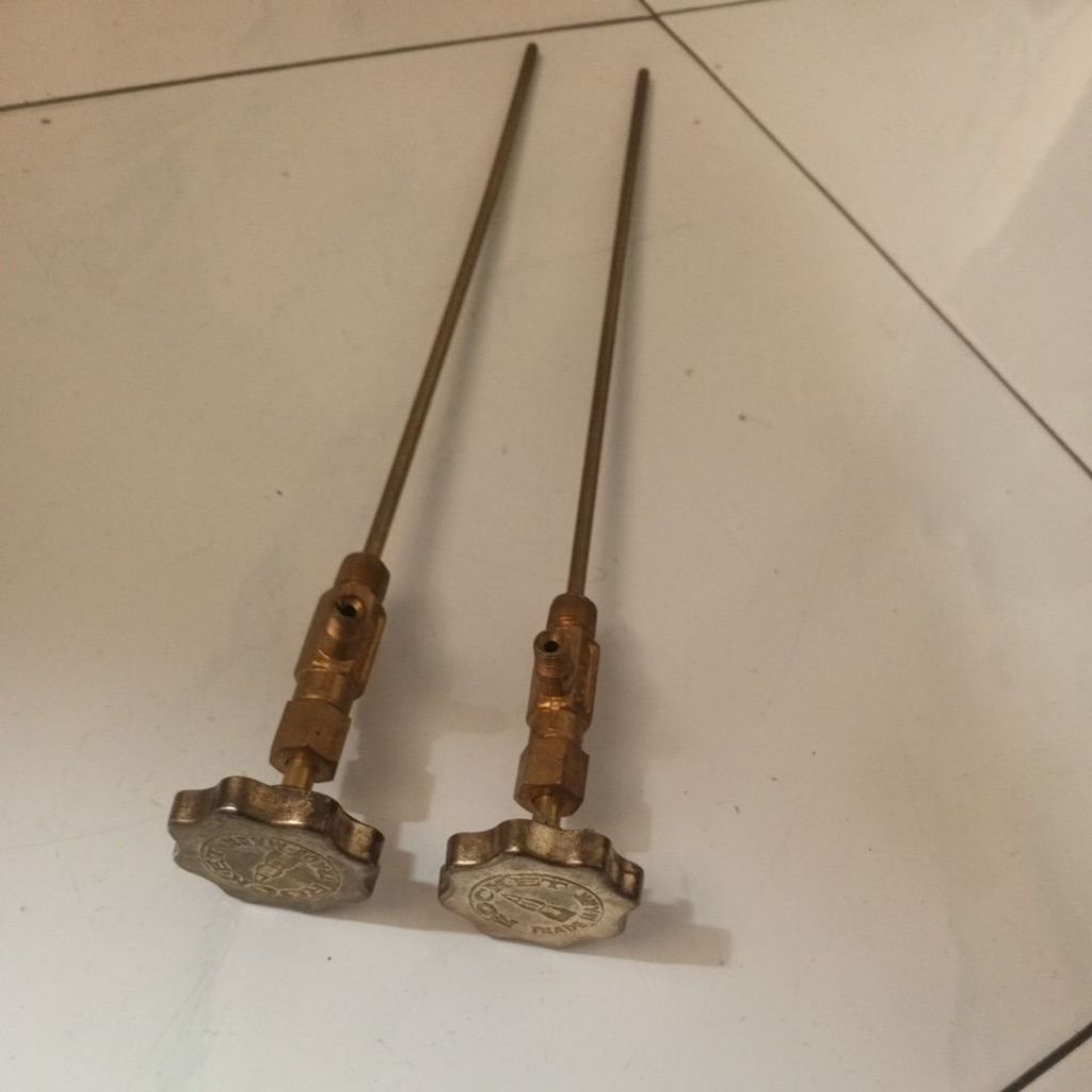 KRAN TANGKI KOMPOR MINYAK TANAH KUNINGAN