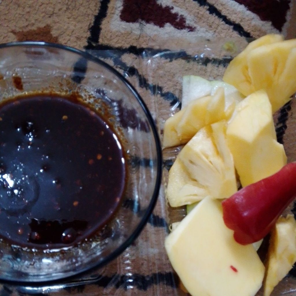 

SEGAR & FRESH RUJAK BUAH POTONG DADAKAN