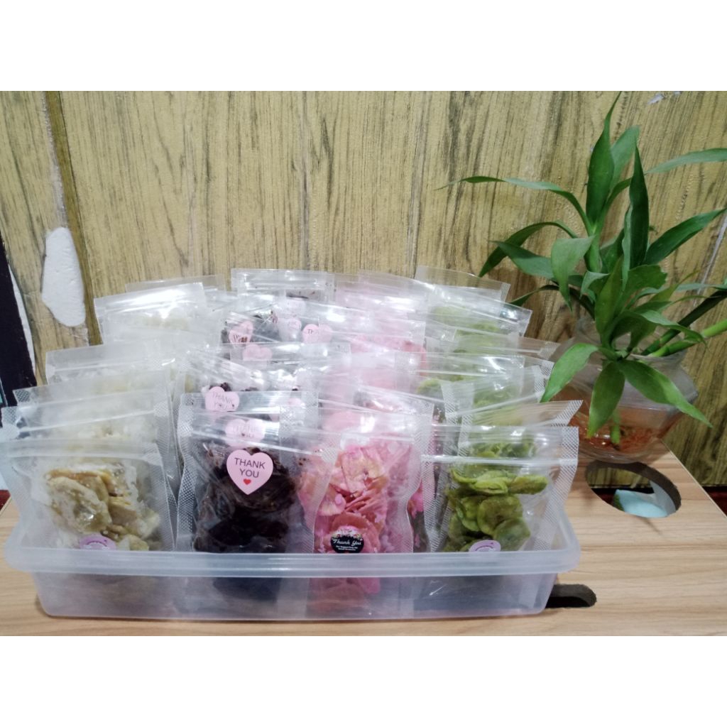 

PAKET HEMAT/PAKET USAHA kripik pisang lumer standing pouch isi 10 pcs