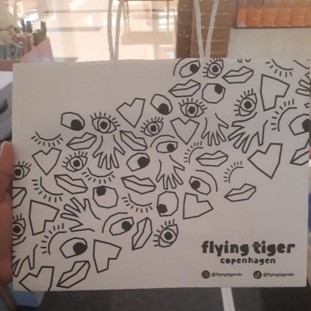 

PAPER BAG FLYING TIGER