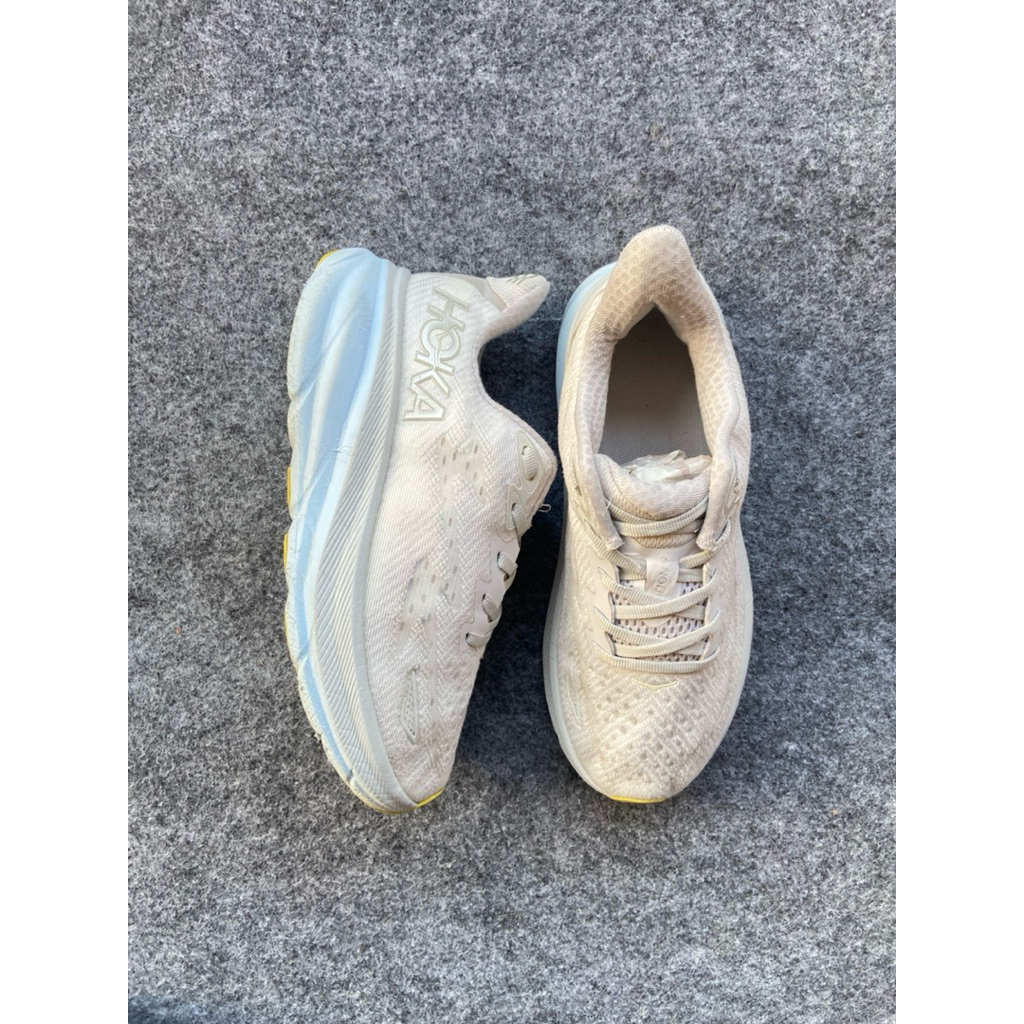 Hoka Oneone Clifton 9