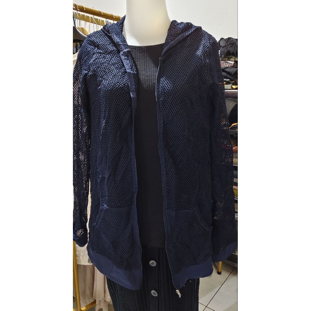 atasan berziper jaring lembut LD dengan hoodie LD 105-120 panjang 75