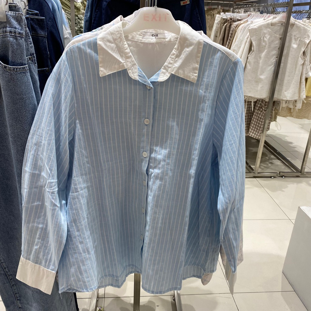 Exit Signature Beaue Blouse