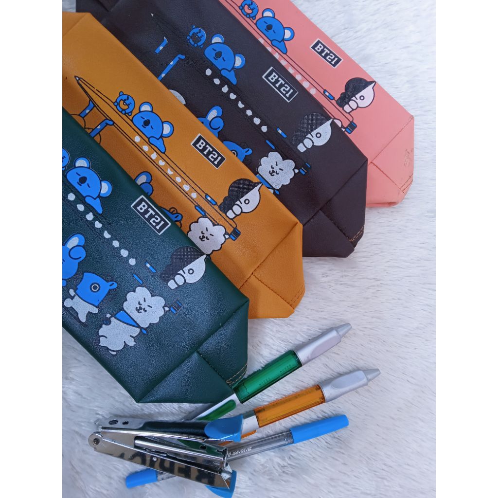 

DOMPET/Tempat pencil BT21