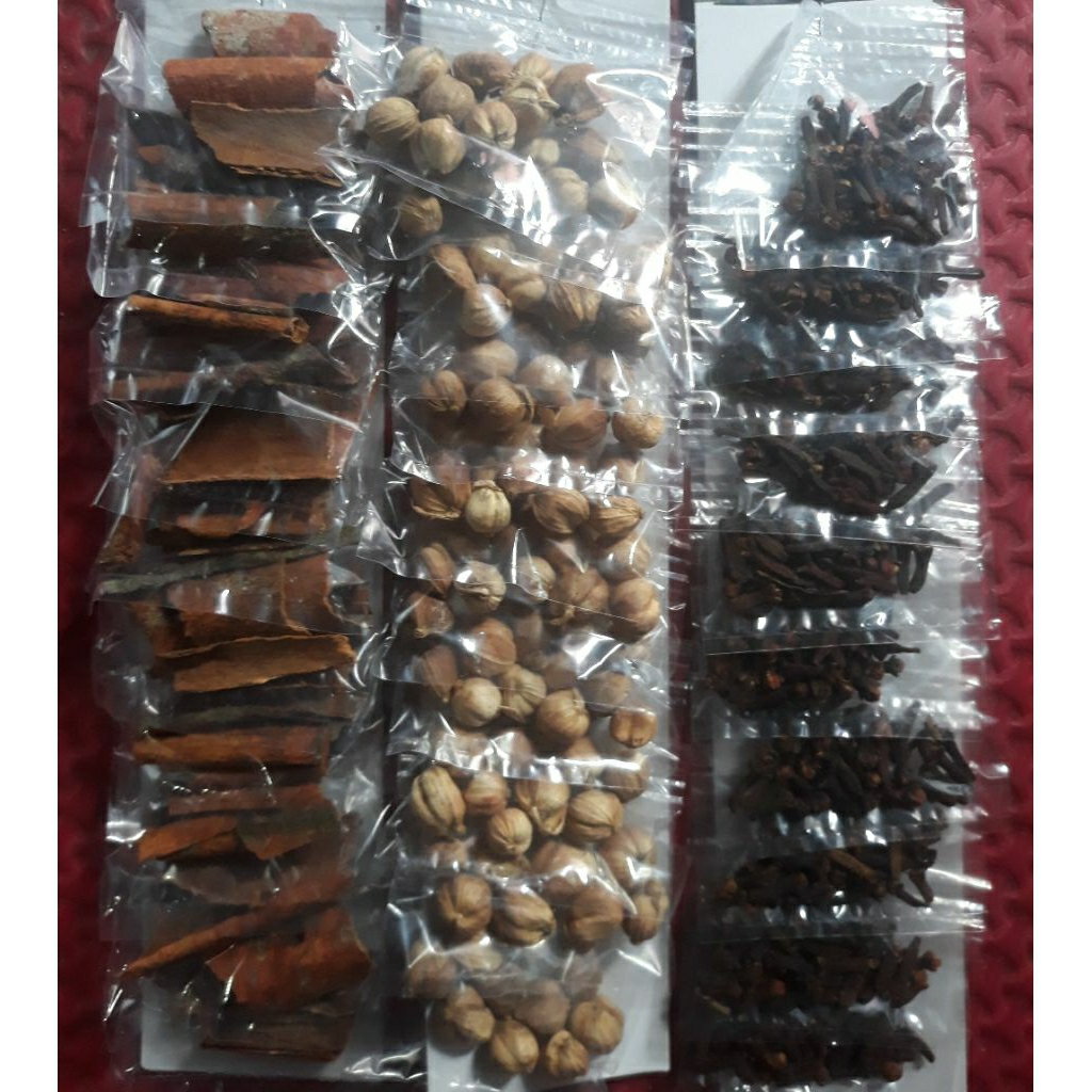 

Rempah kering rentengan jualan seribuan